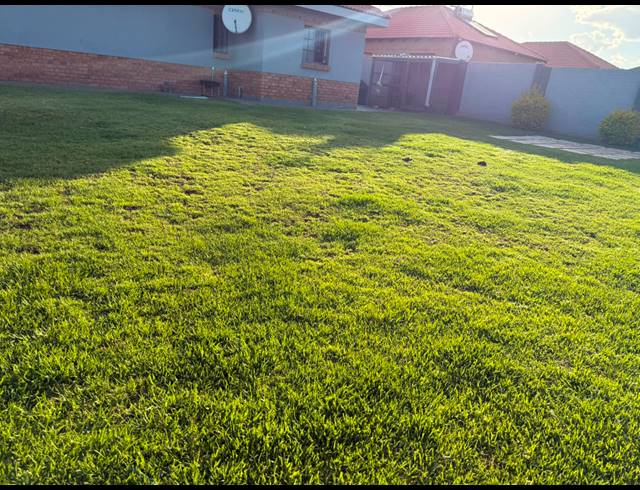 3 BEDROOM HOUSE FOR SALE IN WATERKLOOF EAST